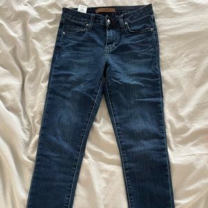 Joe’s skinny jeans size 26, inseam 24.5”.